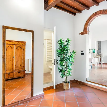 Apartament Guesthost - Sant'ambrogio Gem - Chic Nest Florencja